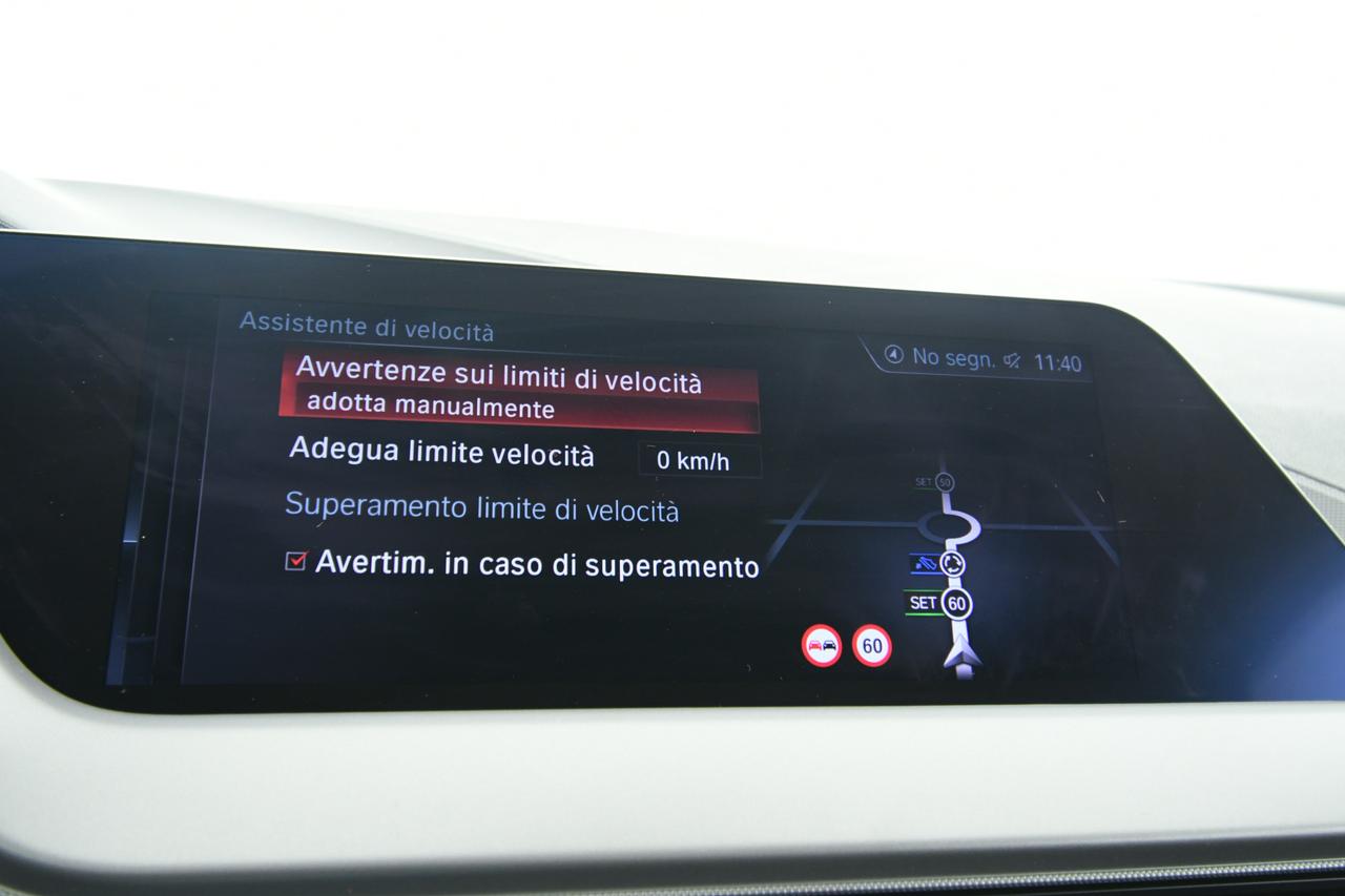 BMW 116d Business Advantage auto APPLE CARPLAY+NEOPATENTATI