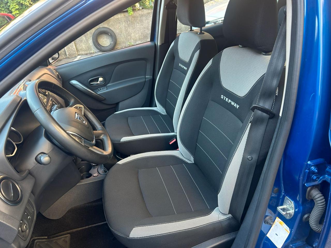 Dacia Sandero Stepway 1.0 TCe 100CV ECO-G 15th Anniversary
