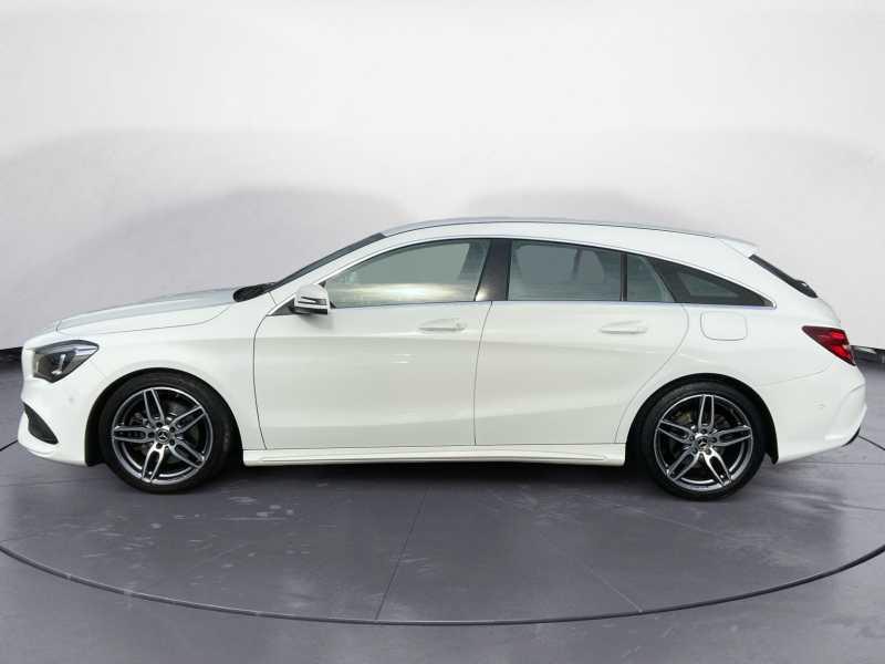 Mercedes-Benz CLA Shooting Brake 220 Premium 4matic AuTo