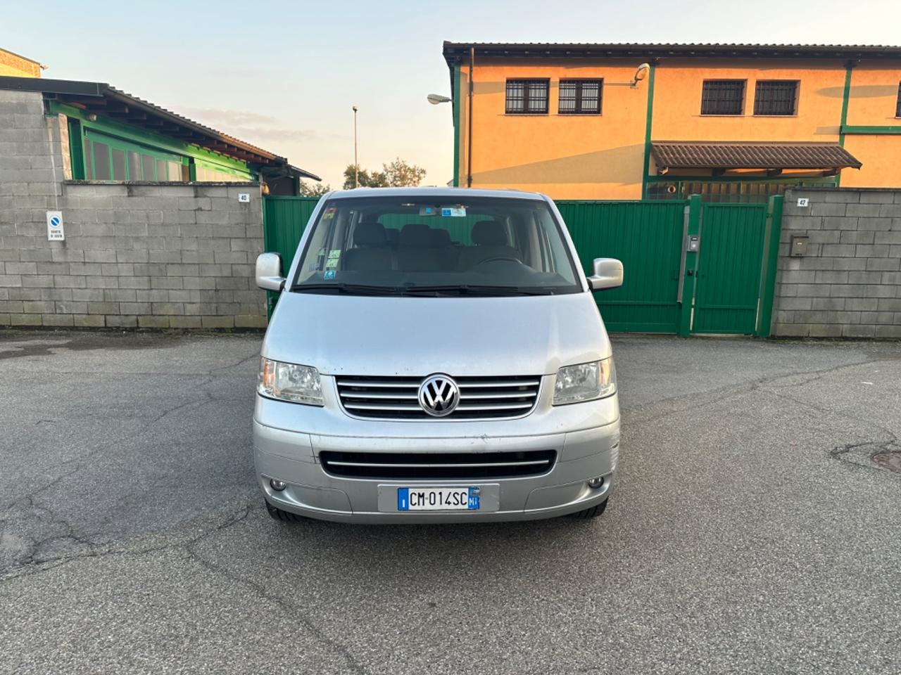 Volkswagen Transporter 9 POSTI