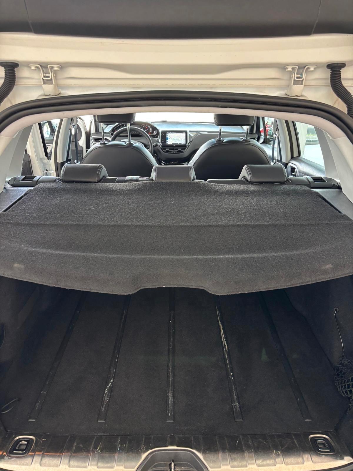 Peugeot 2008 1.6 e-HDi 115 CV Stop&Start Allure