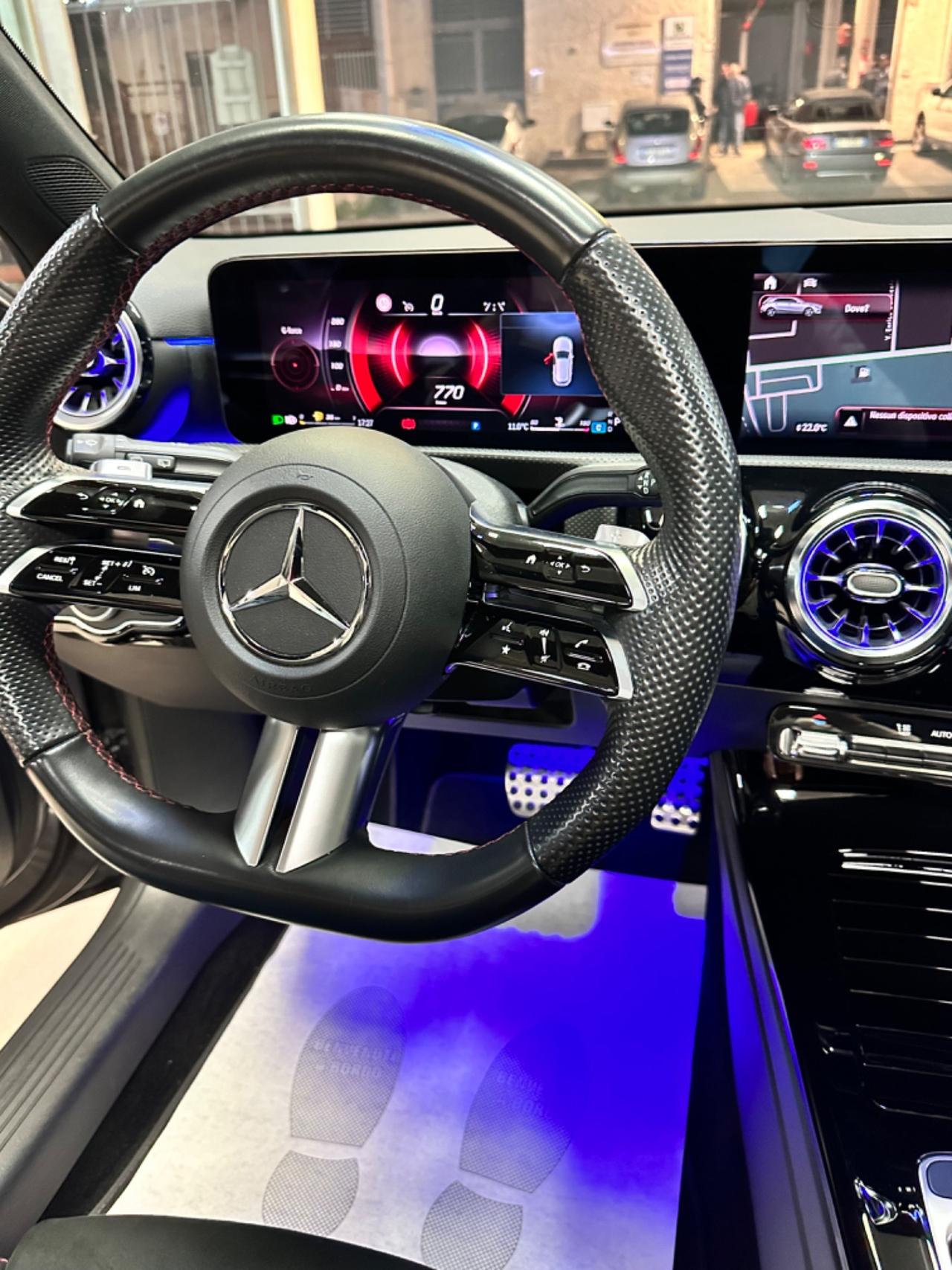 Mercedes-benz A 180 d Automatic AMG Line Premium Plus 2024