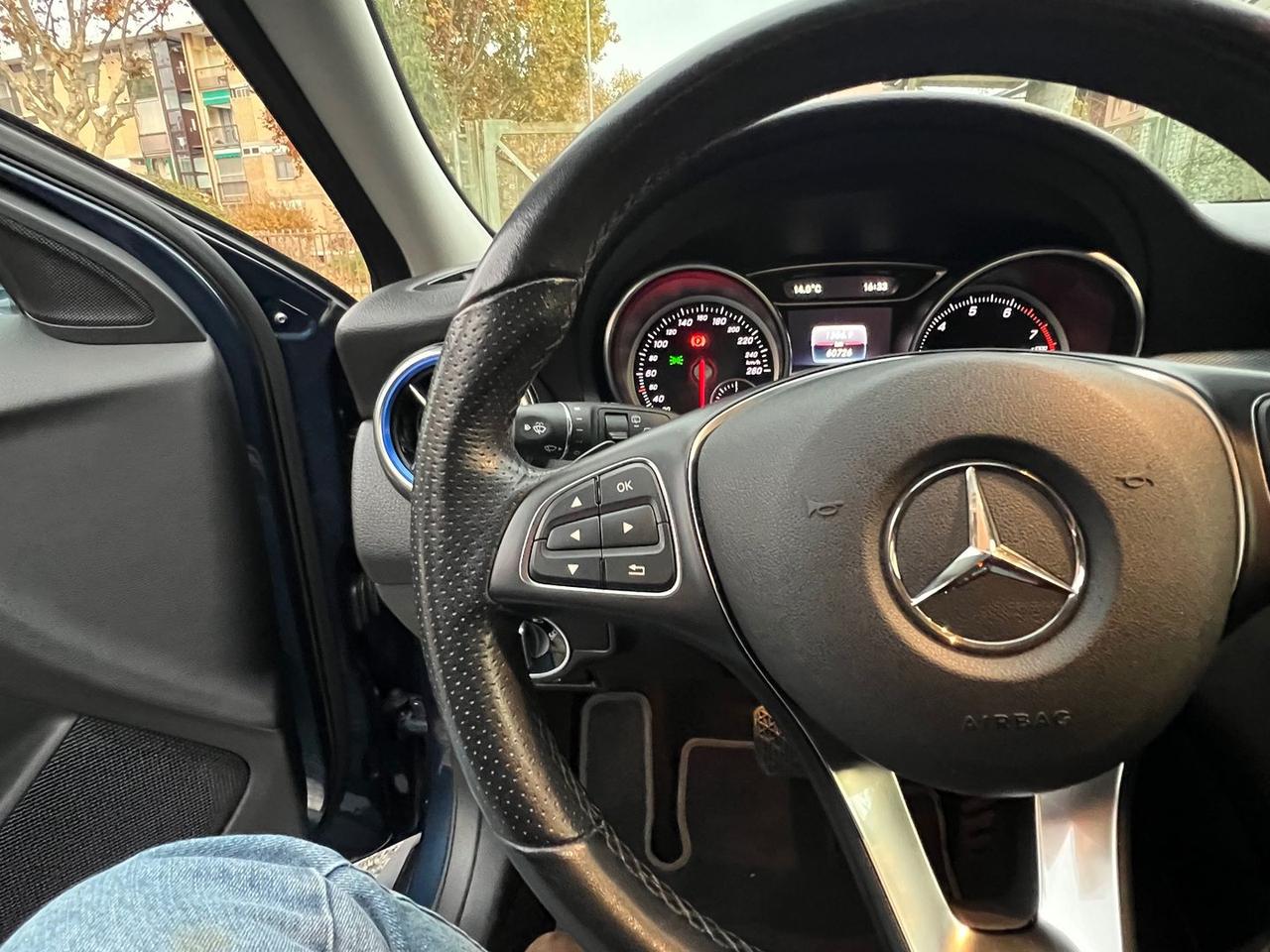 Mercedes-Benz GLA 180 CDI Sport Plus GLA 180 #7898