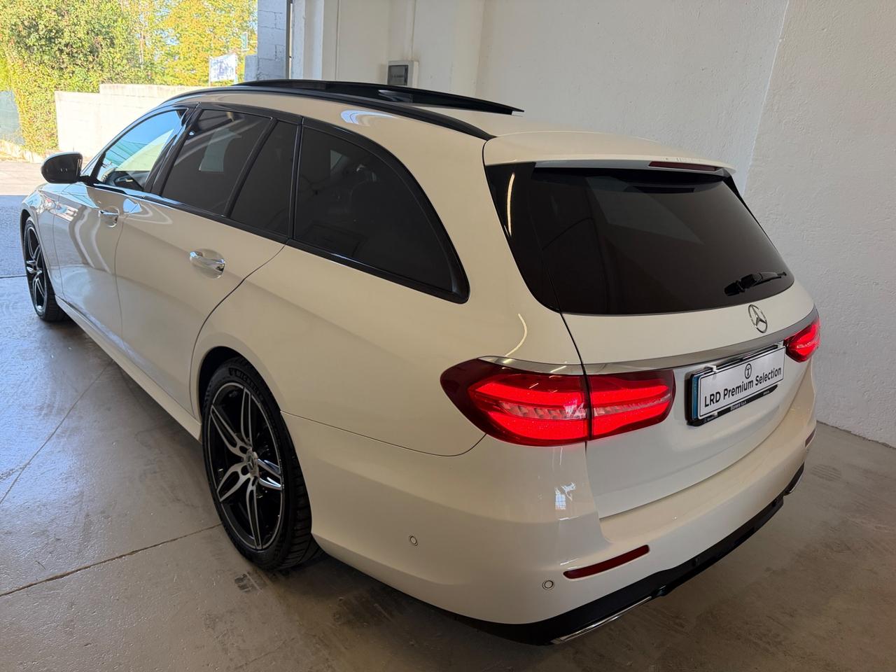 Mercedes E 220d AMG Line Tetto+Pelle+Led +Burmester Top Full