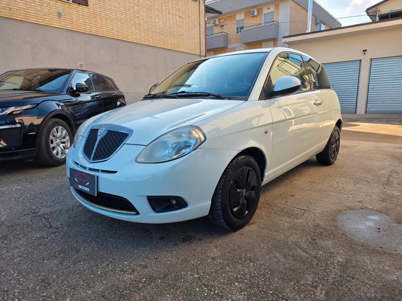 Lancia Ypsilon 1.2 Benzina - NEOPATENTATI