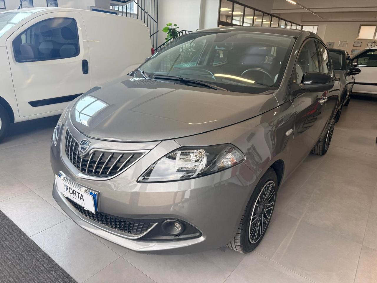 Lancia Ypsilon 1.0 FireFly 5 porte S&S Hybrid Ecochic Gold