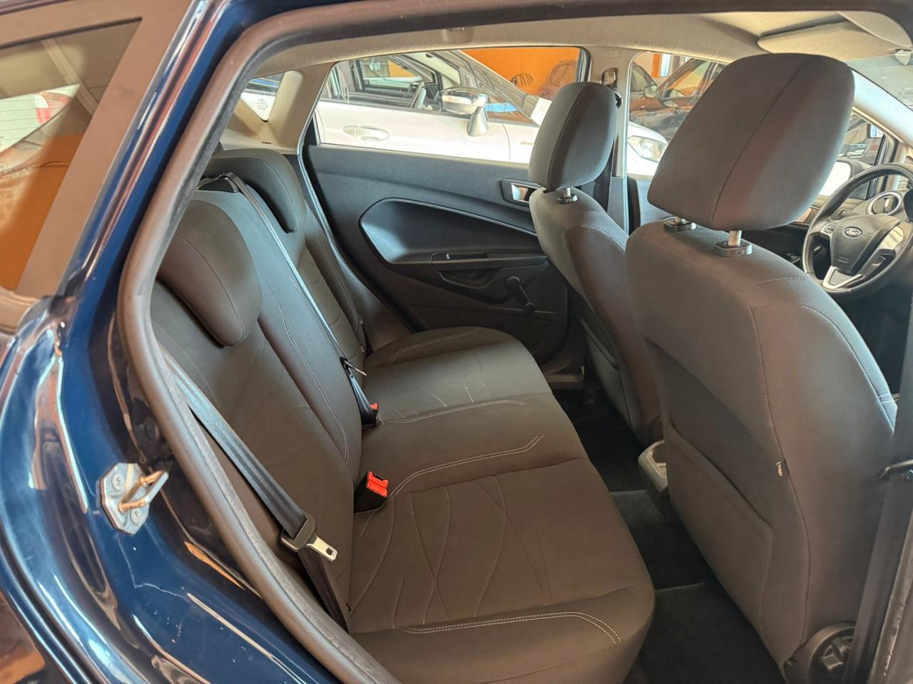 Ford Fiesta 1.5 TDCi 75CV 5 porte Titanium