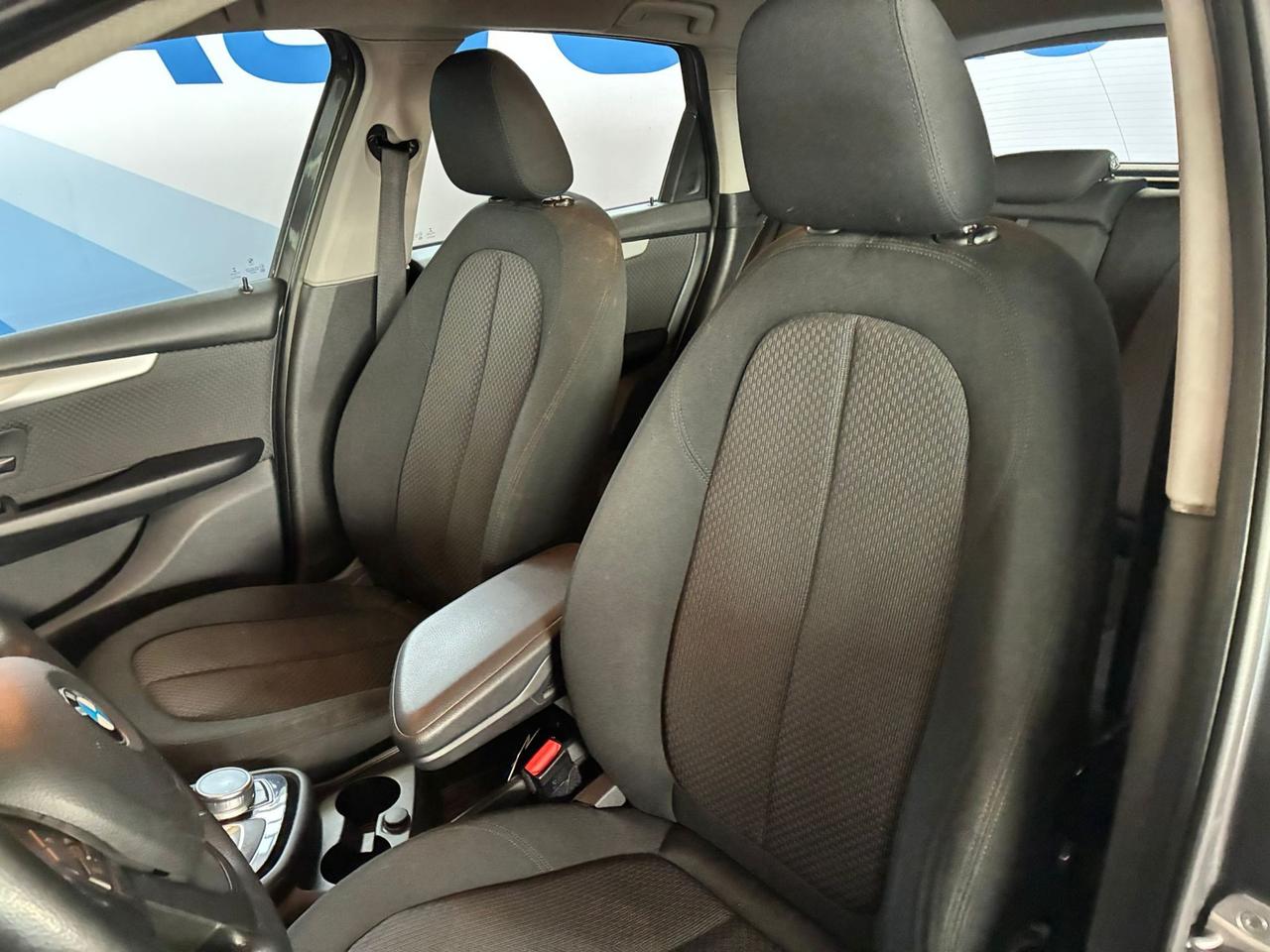 BMW Serie 2 216d active tourer sport auto my17