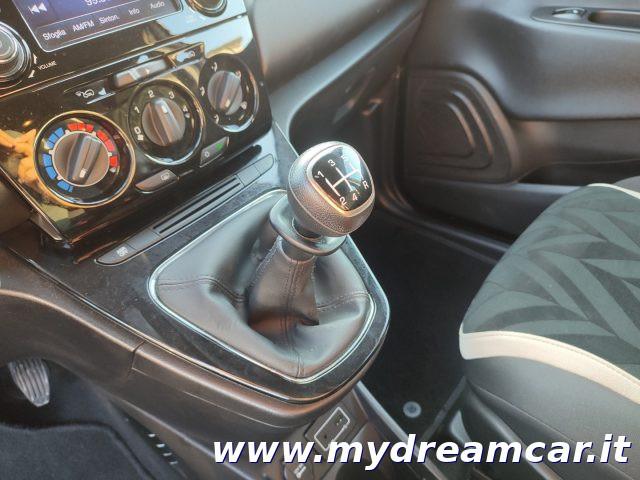 LANCIA Ypsilon 1.2 69 CV 5 porte Platinum