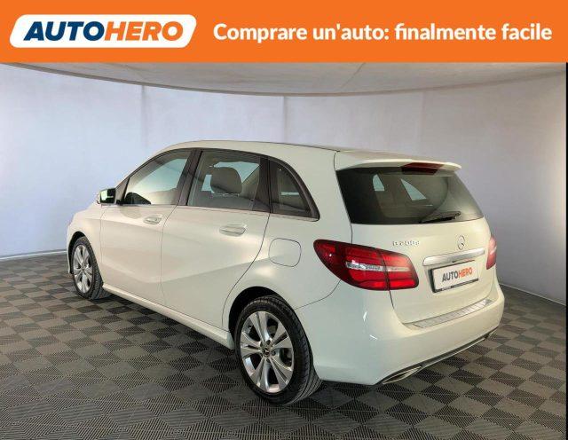 MERCEDES-BENZ B 200 d Sport