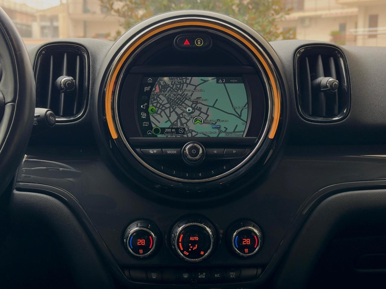 Mini Cooper D Countryman 2.0 Business ALL4 Automatica 150 cv