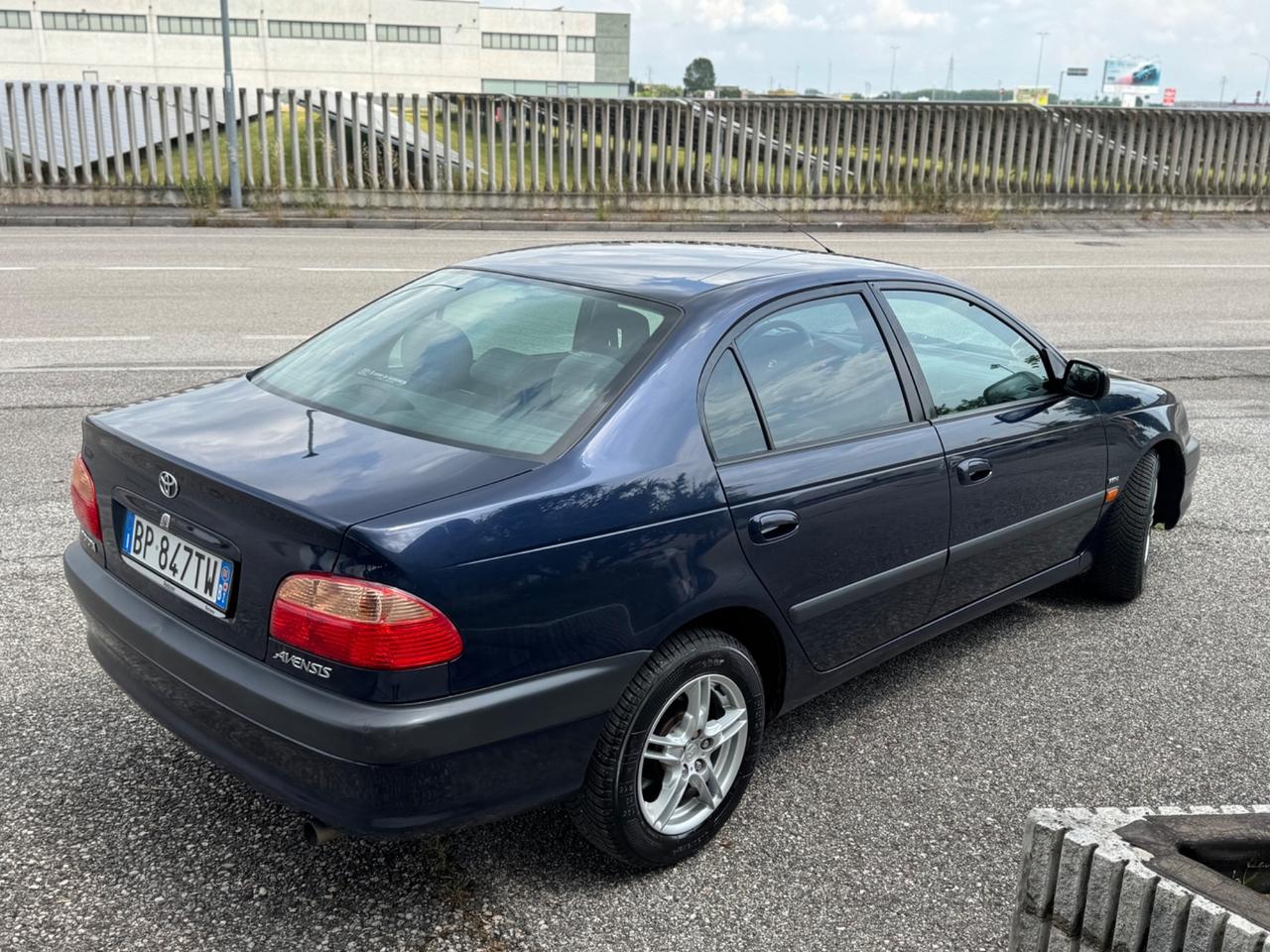 Toyota Avensis 1.8i 16V cat Euro 4 Benzina 146.000km
