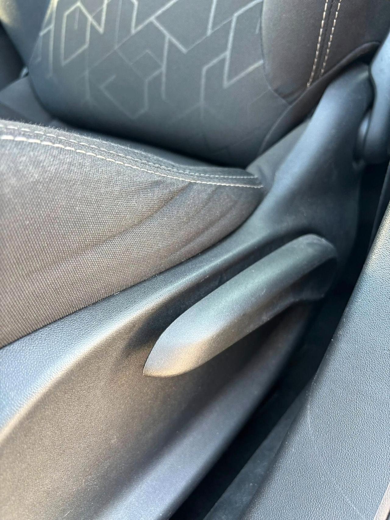 Peugeot 2008 BlueHDi 100 S&S Allure