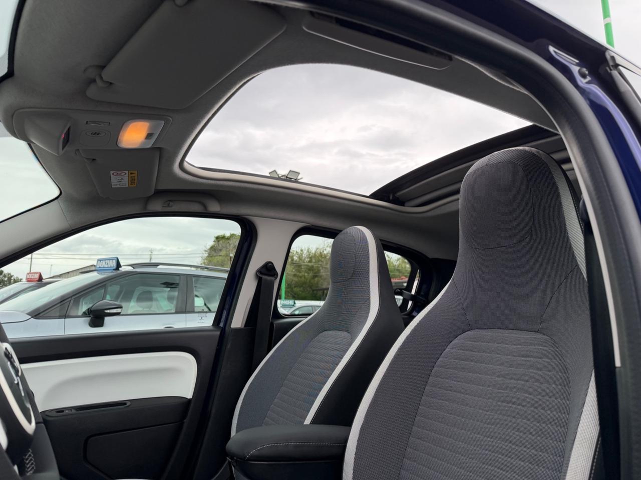 Renault Twingo TCe 90 CV EDC Intens