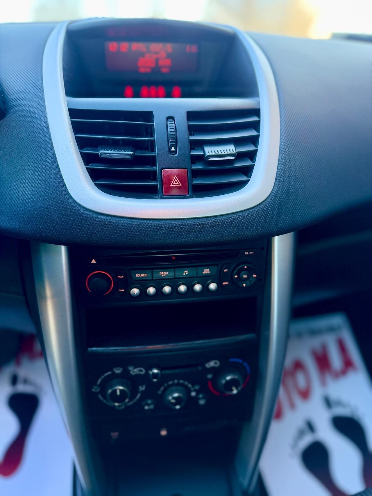 Peugeot 207 2012 1.4 8V 75CV 5p. ECO GPL OK NEOPATENTATI