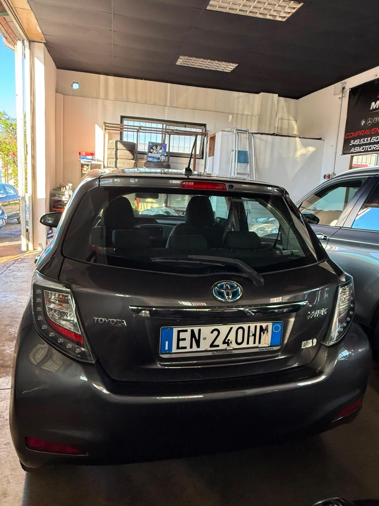 Toyota Yaris 1.5 Hybrid 5 porte Lounge