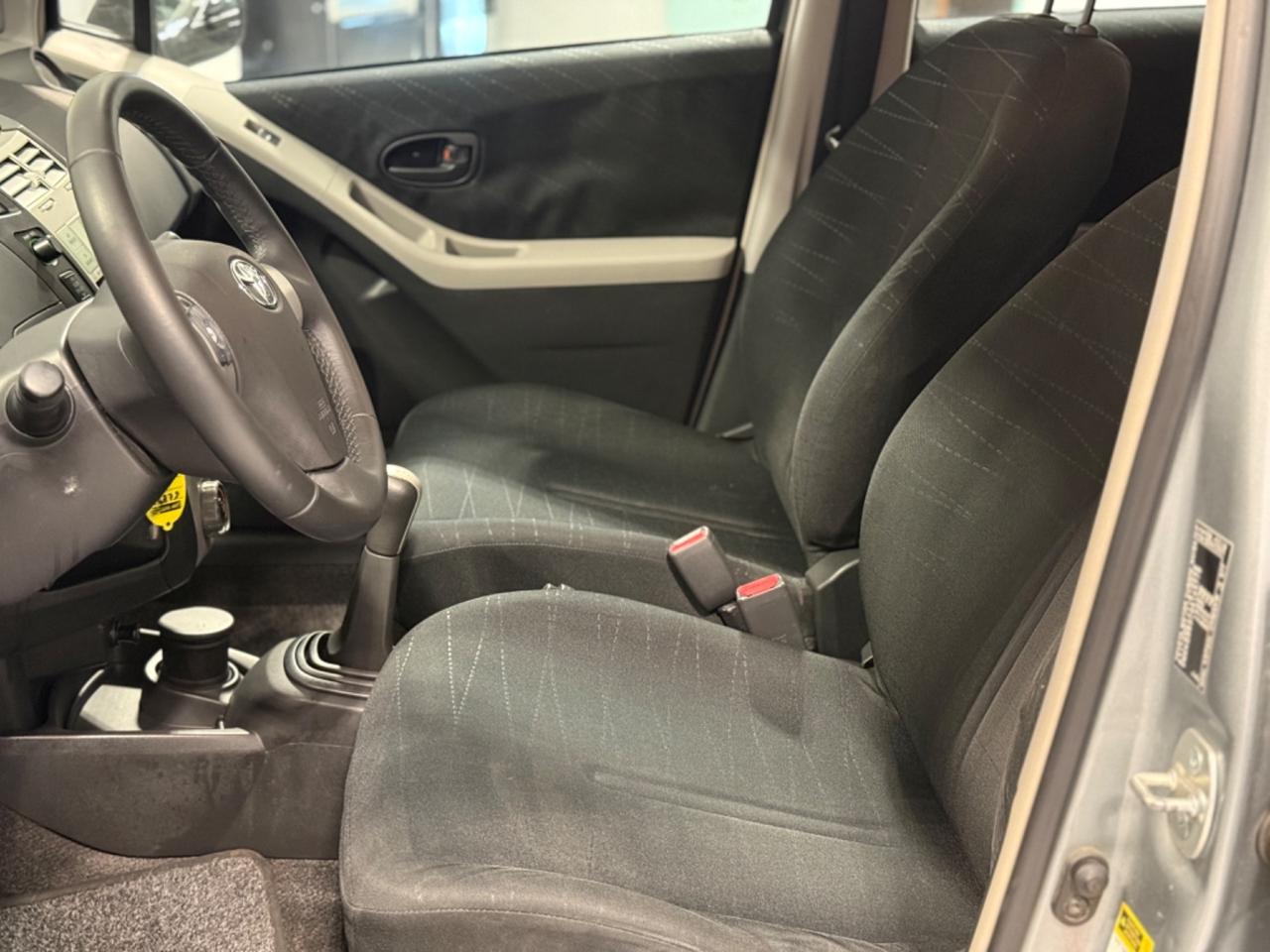 Toyota Yaris 5p 1.0 Sol 110.000KM!
