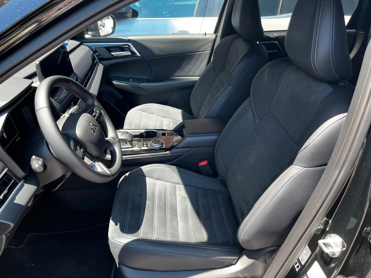Mitsubishi Outlander 2.4 Phev Intense