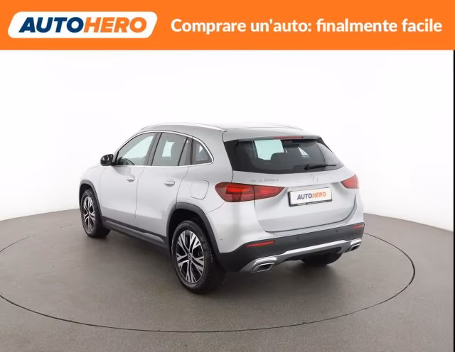 MERCEDES-BENZ GLA 200 d Automatic Advanced