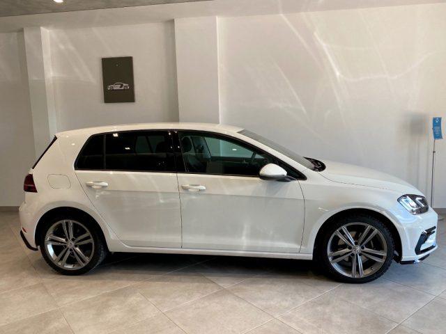 VOLKSWAGEN Golf 1.4 TGI 5p. R-Line Unico Proprietario