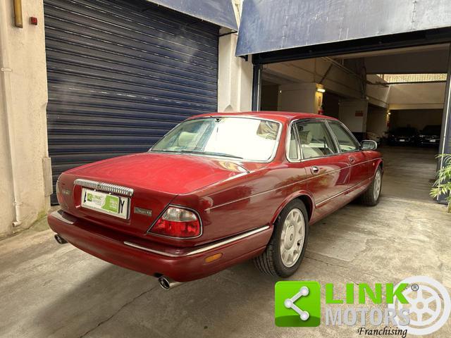 JAGUAR Daimler XJ 4.0 Super V8 Passo lungo, pelle, radica,