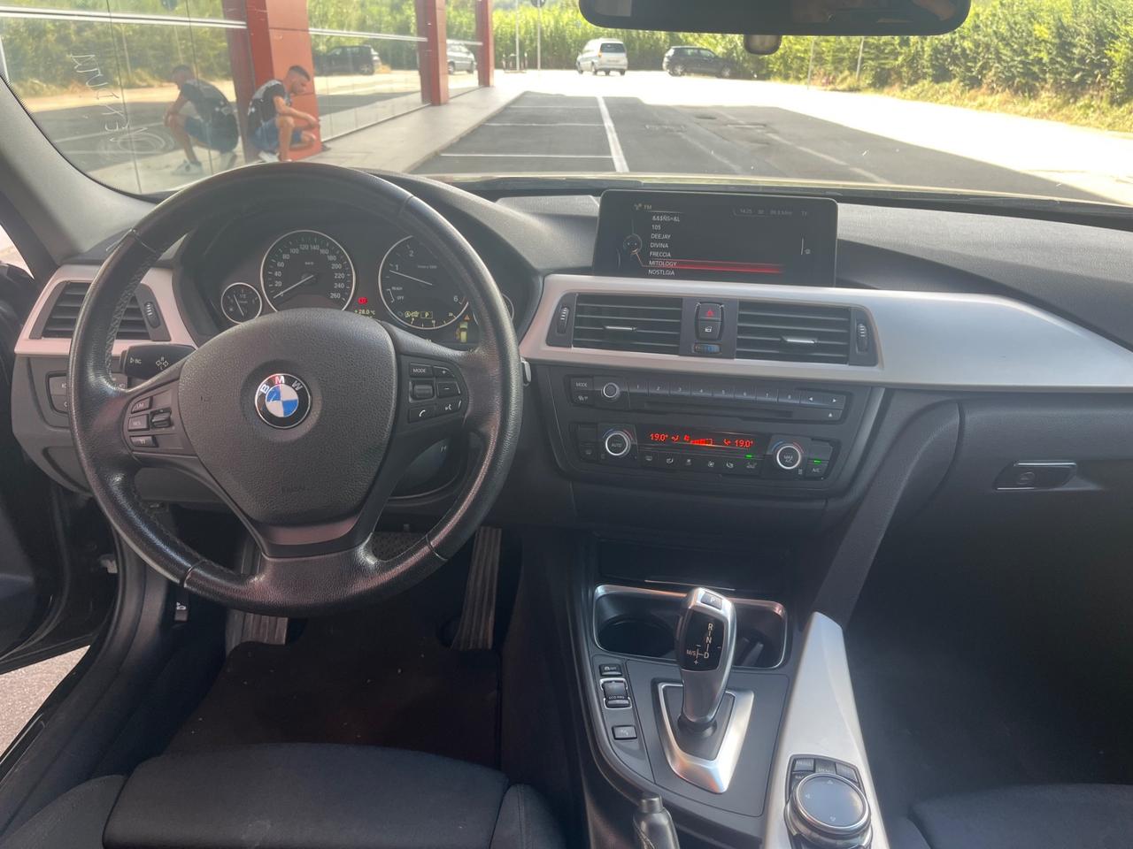 Bmw 320d Touring Business aut. 2014 2.0 DIESEL 184 cv