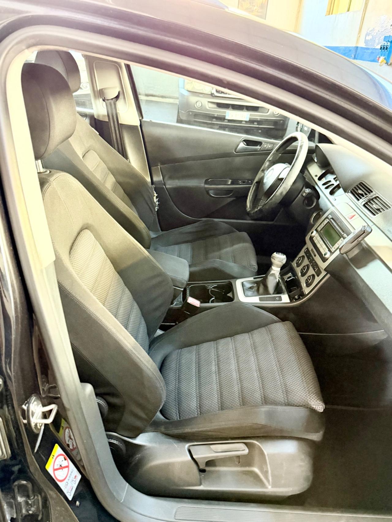 Volkswagen Passat 2.0 TDI DPF Var. Highline