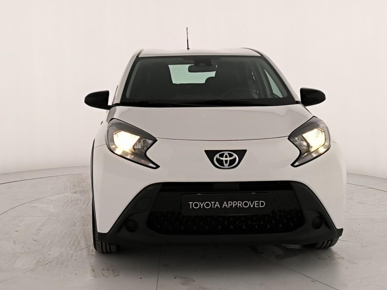 Toyota Aygo x 1.0 active 72cv s-cvt