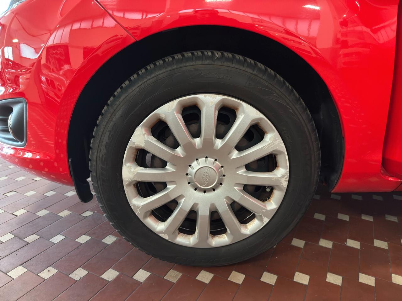 Ford Fiesta 1.2 60CV 5 porte - IDEALE PER NEOPATENTATI