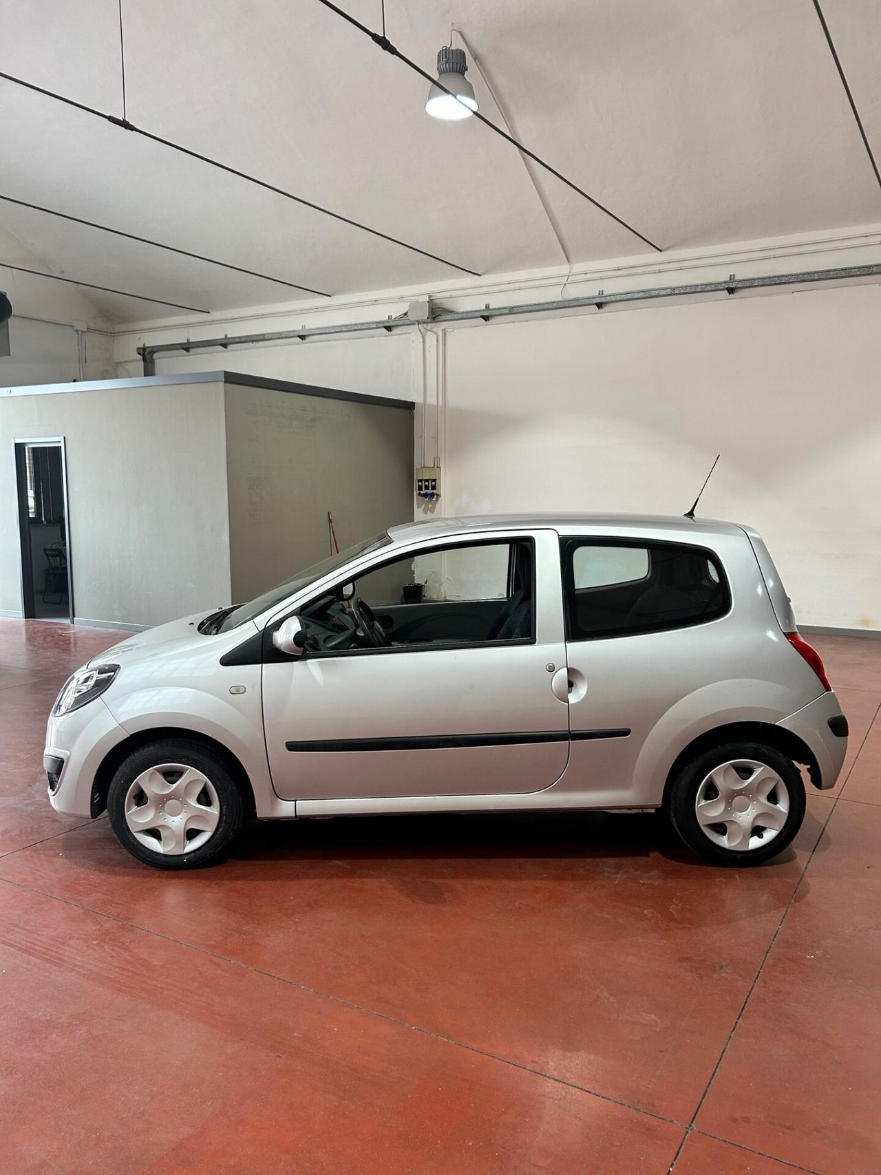 Renault Twingo 1.2 8V Dynamique-TAGLIANDO COMPLETO ESEGUITO-