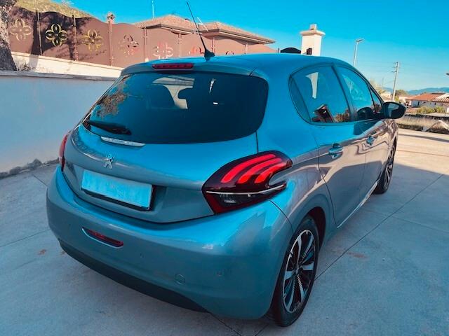 PEUGEOT 208 1.2 BENZINA/GPL 82 CV VERSIONE SIGNATURE
