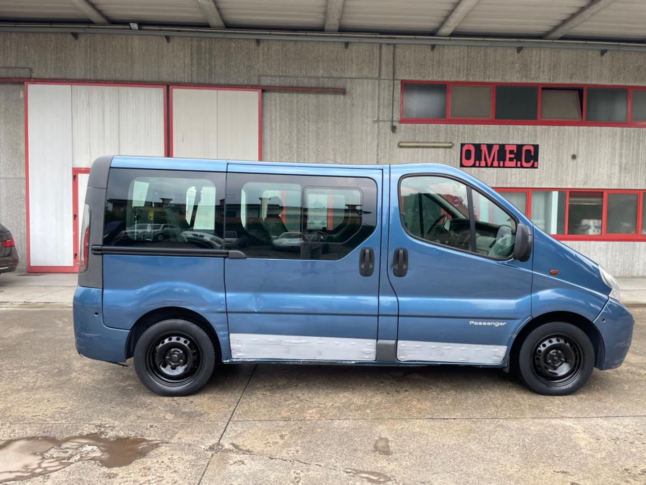 Renault Trafic T29 2.0 dCi/115 PL-TN Passenger Disabili