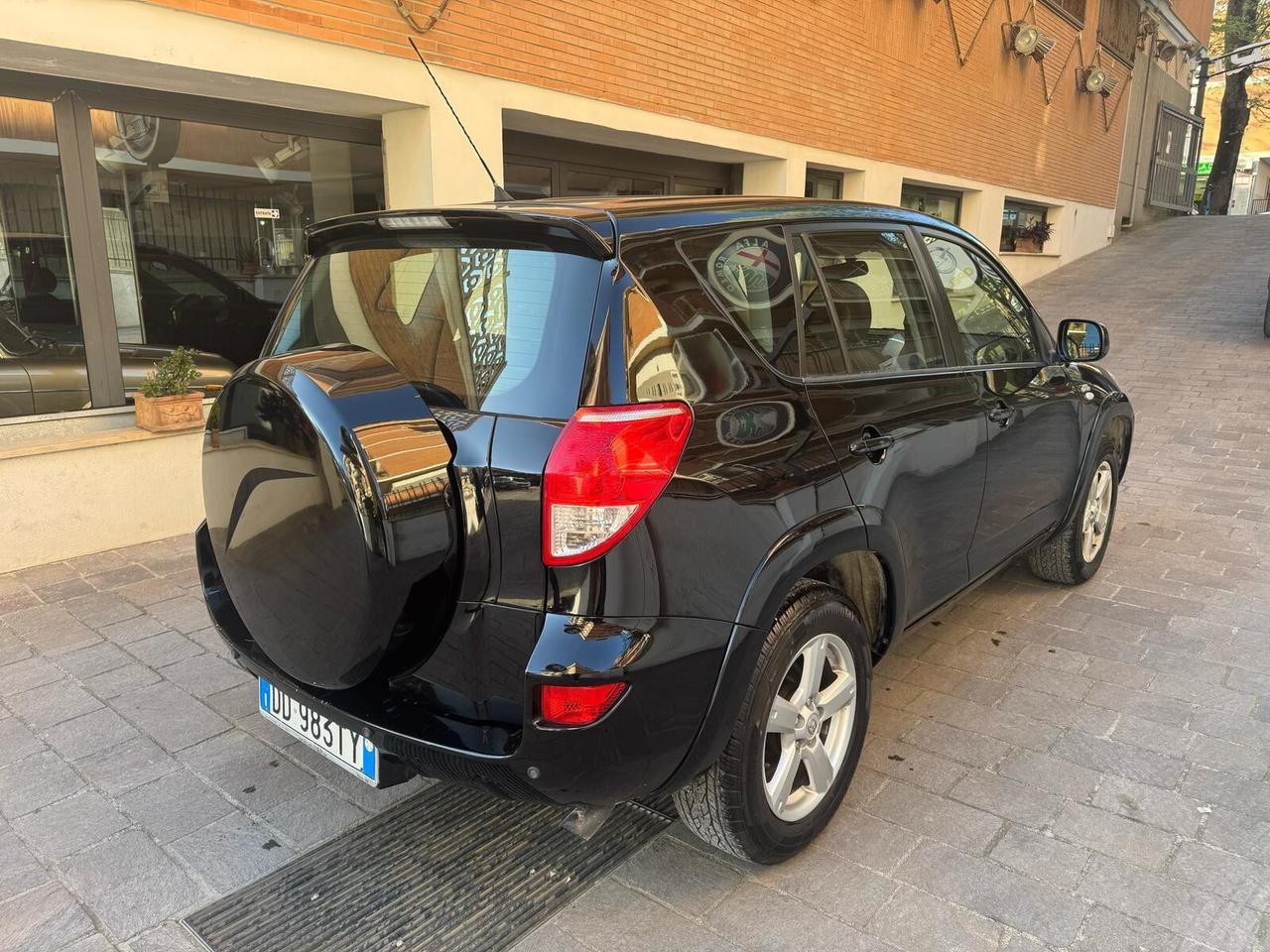 Toyota Rav 4 2.2 D-4D 177cv LUXURY