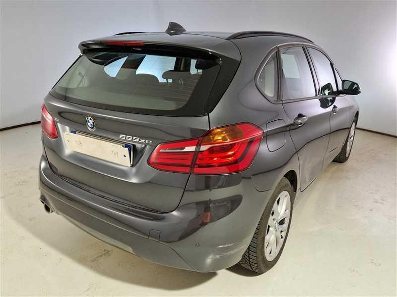 BMW 225 e ACTIVE TOURER iPerformance Business autom.