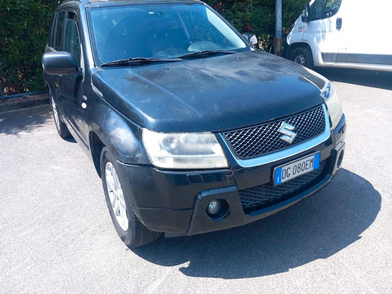 Motore buono solo 136000 km