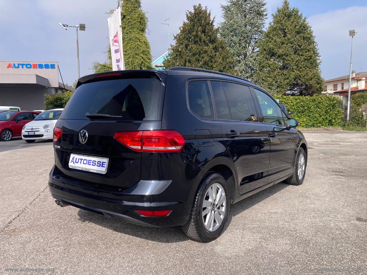VOLKSWAGEN Touran 2.0 TDI 150 CV DSG Business BMT