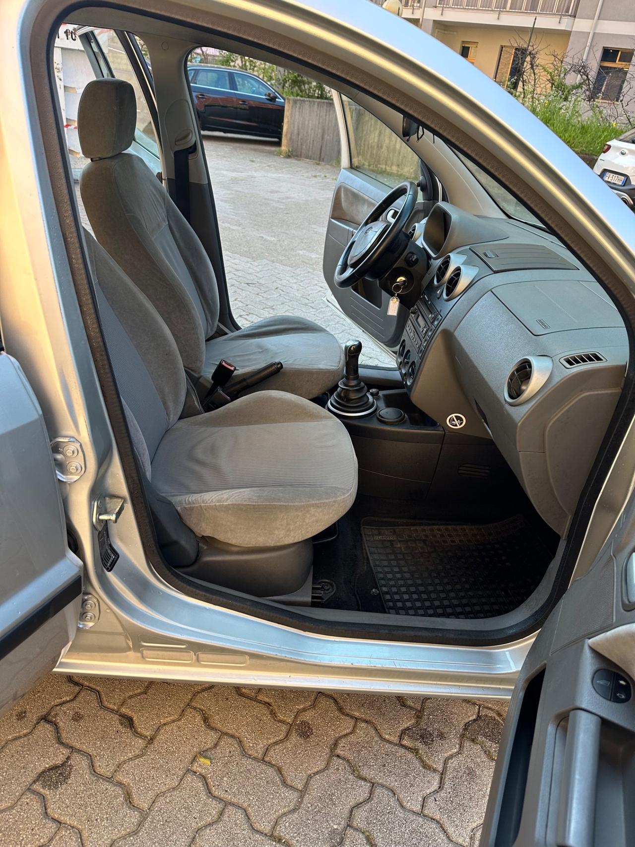Ford Fusion 1.6 16V 5p. Plus