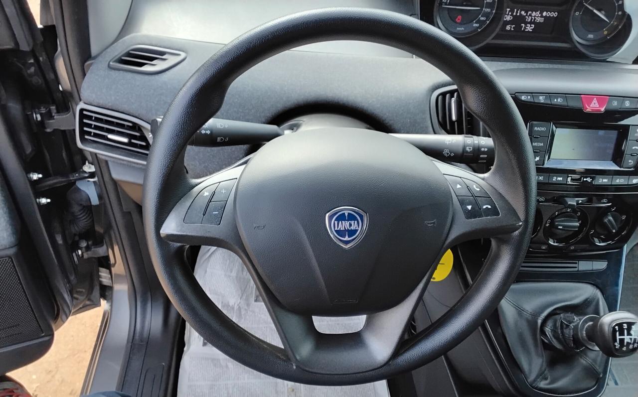 Lancia Ypsilon 1.0 FireFly 5 porte S&S Hybrid UnYca