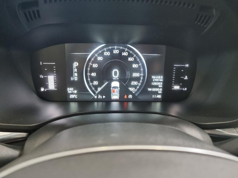 VOLVO XC60 D4 AWD Geartronic Business