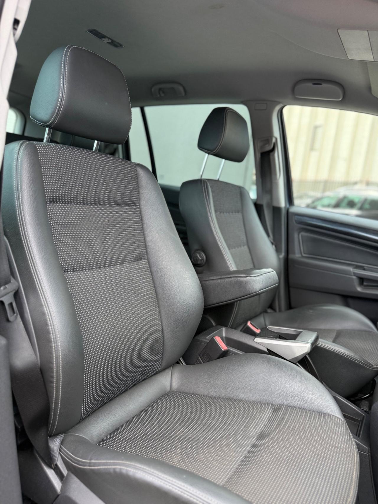 Opel Zafira 1.8 16V VVT Cosmo
