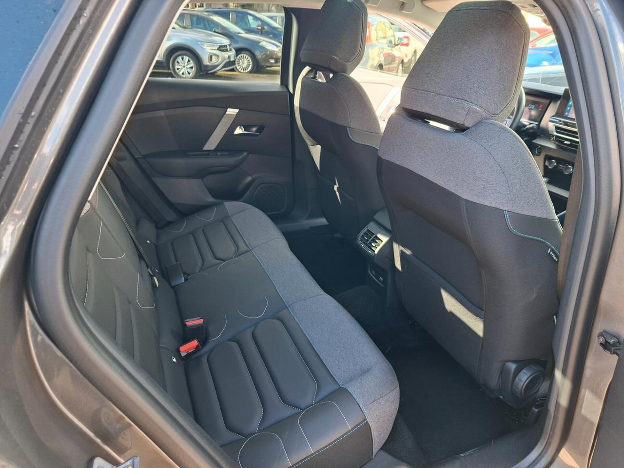 Citroen C4 PureTech 130 S&S EAT8 Shine