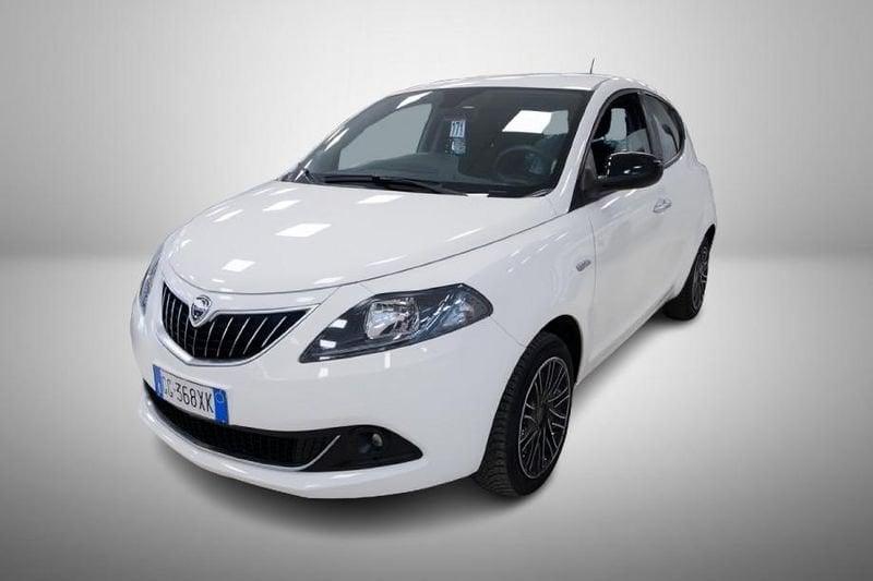 Lancia Ypsilon 1.0 firefly hybrid Gold s&s 70cv