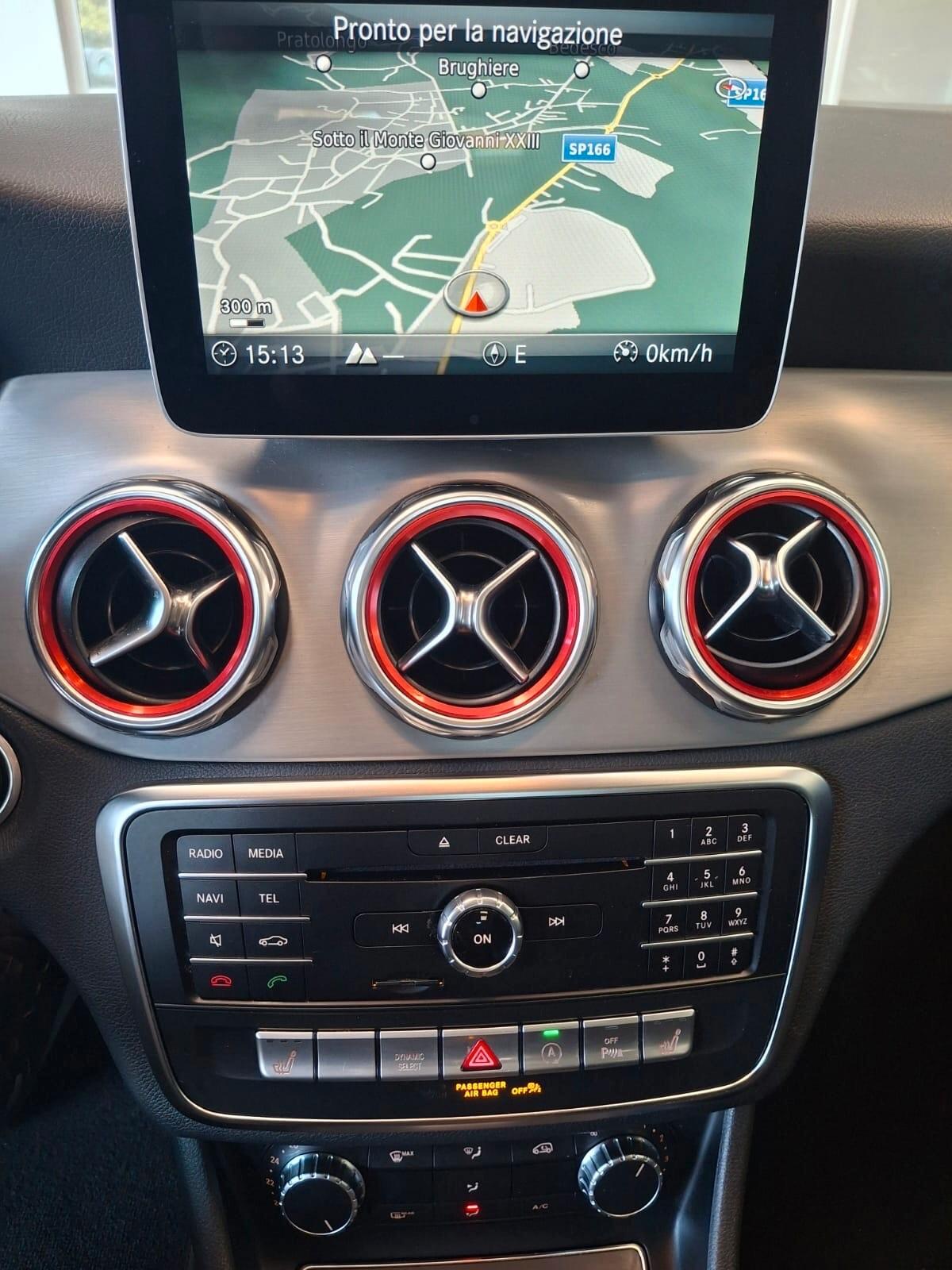 Mercedes-Benz GLA 180 Premium*AMG*EURO 6D-TEMP