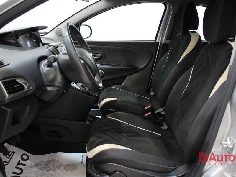 Lancia Ypsilon 1.3 MJT 16V 80 CV 5 porte S&S Gold