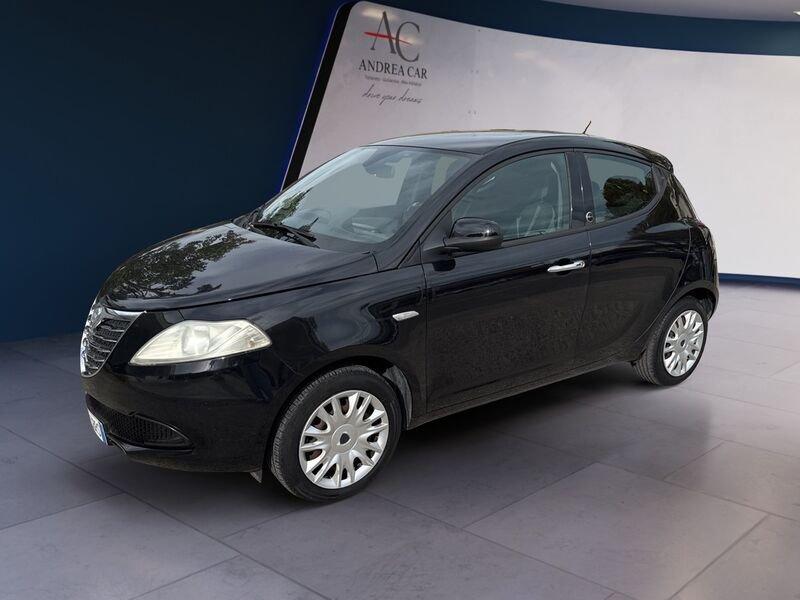 Lancia Ypsilon Ypsilon 1.2 8v Silver s/c.traz.,esp ecochic Gpl 69cv