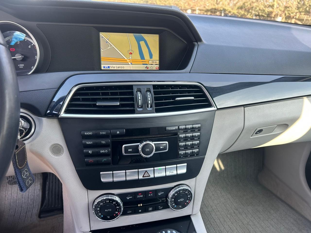 Mercedes-benz C 220 CDI BlueEFFICIENCY Avantgarde