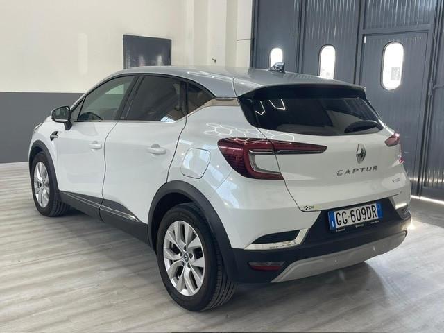 Renault Captur Plug-in Hybrid E-Tech 160 CV Intens