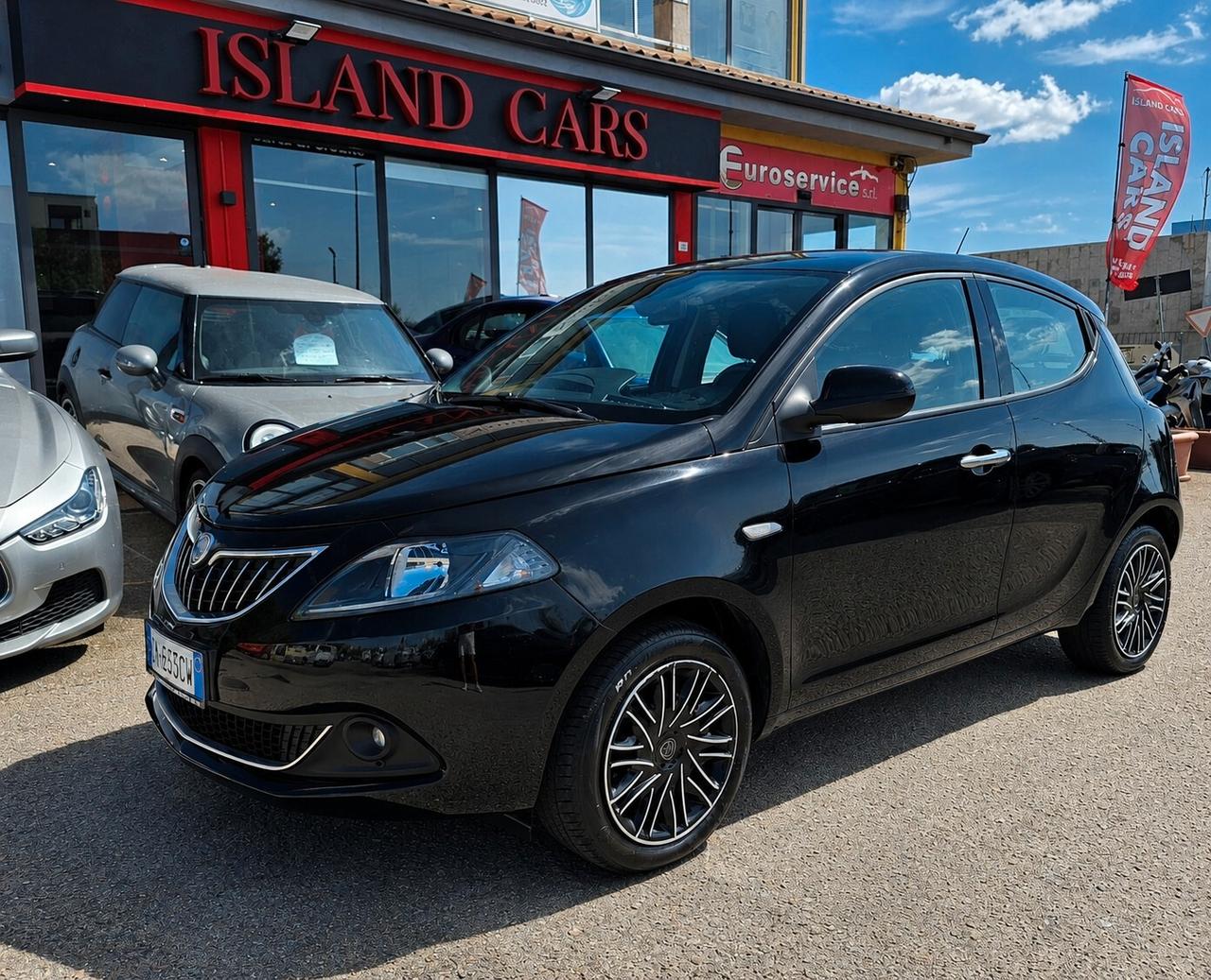 Lancia Ypsilon 1.0 Hybrid Gold 70cv
