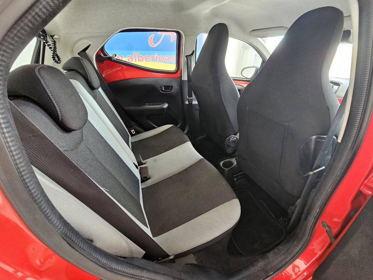 Toyota Aygo 5 Porte Aygo 5p 1.0 x-play my15