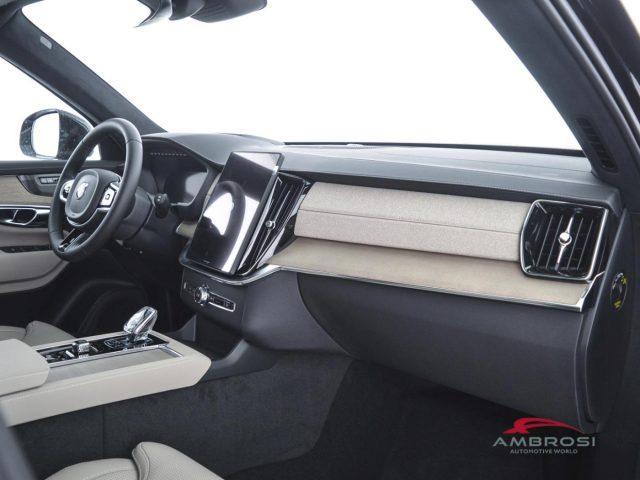 VOLVO XC90 B5 AWD Mild hybrid Benzina Ultra Bright 7 Sedili